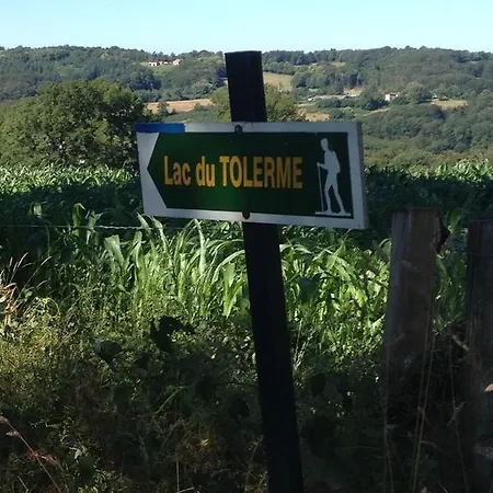 Fenil Dans Le Lot Avec Vue Panoramique Lacam-dʼOurcet